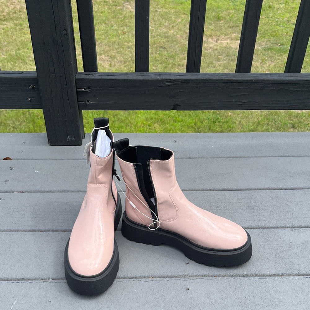 Zara Light Pink Kids Boots with Black Sole